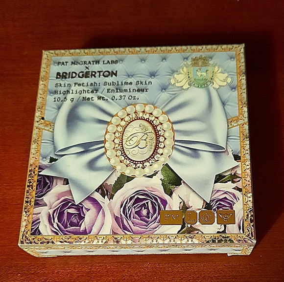 Bridgerton 👑 Skin Fetish Divine Glow Highlighter🌟 - Picture 3 of 6